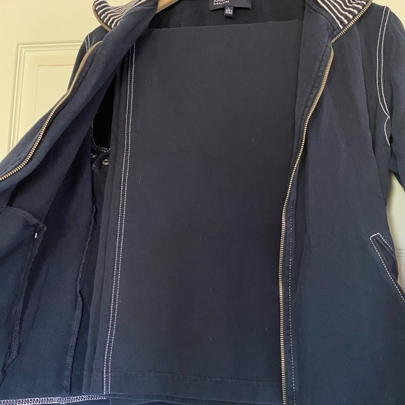 Jones New York Signature Navy Exercise tracksuit Suit with White Piping - Picture 3 of 4